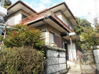 It is a property that combines the convenience of the urban area with the relaxed environment of the countryside. — Image 1, Kashiba, Nara