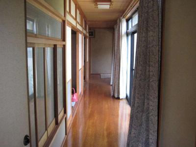 Spacious 7LDK Traditional House in Kitsuki with Garden — Image 4, Kitsuki, Oita