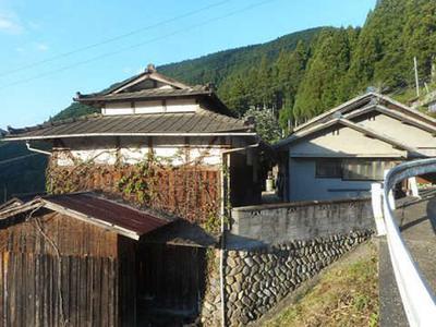 Please run up from the Takakawa River by 4WD and get a superb living environment by DIY. — Image 4, Higashiyoshino, Nara