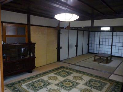 Traditional Home in Oyabe City - 244m² Plot Near Isurugi Station — Image 3, Oyabe, Toyama