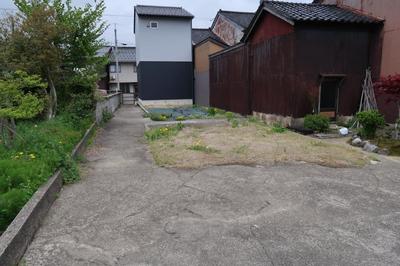 Ainokaze Toyama Railway Isurugi Station / 7 minutes on foot Ainokaze Toyama Railway Isurugi Station / 7 minutes on foot — Image 1, Oyabe, Toyama