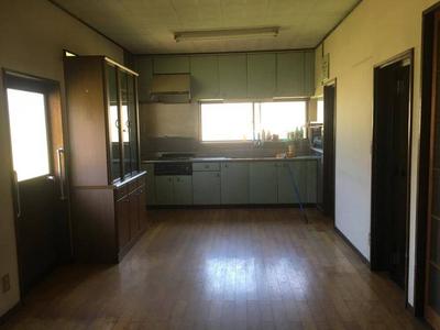 Spacious 6DK House with Extensive Land in Takehara, Hiroshima — Image 3, Takehara, Hiroshima