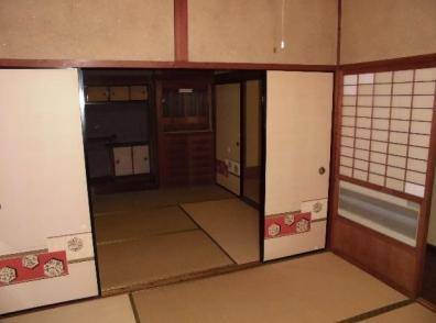 Spacious 7DK House Near Iyo-Saijo Station, Ehime Prefecture - Thumbnail 3