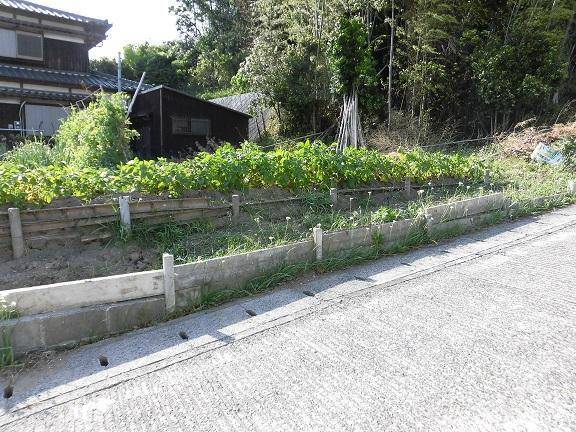 435sqm Corner Plot in Nakama City with Mountain Views - Thumbnail 4