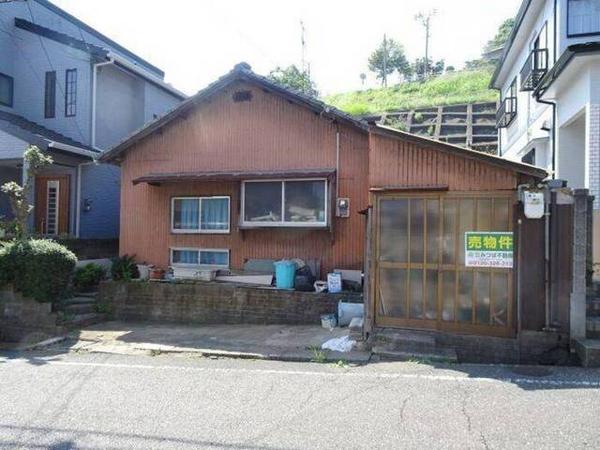 Bus Okidai 1-chome stop 4 minutes - Image 1