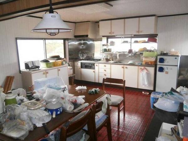 Traditional 8DK House with Large Land Plot in Chikujo, Fukuoka - Thumbnail 4