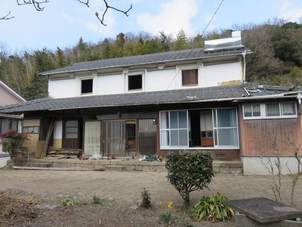 Historic 100-Year-Old Home Near Matama Elementary School, Bungotakada - Thumbnail 2