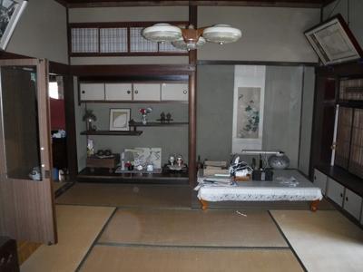 Surrounded by nature, it takes about 20 minutes to reach the Ozu Kitatada interchange. Shirahige Line Shirahige Stop 24 minutes Shirahige Line Shirahige Stop 24 minutes — Image 2, Uchiko, Ehime