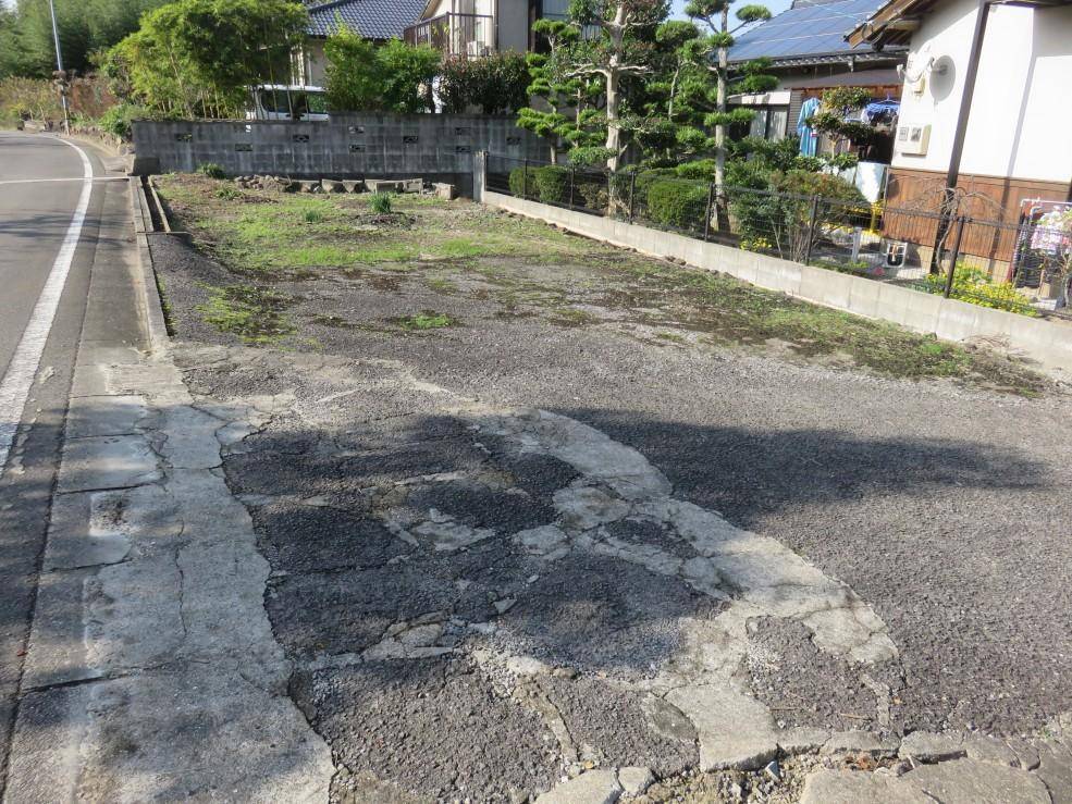 526m² Land Plot in Bungotakada City - Corner Location Near Coast - Thumbnail 2