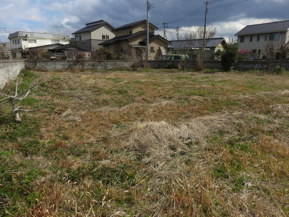 349.75m² Corner Plot in Tamatsu, Bungotakada City - Thumbnail 3