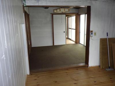 9K Detached House for Sale in Kainan, Wakayama - 114.86 sqm — Image 2, Kainan, Wakayama