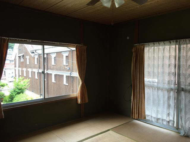 Second-hand detached house Takehara Station on the Kure Line / 14 minutes on foot - Thumbnail 3