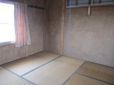 A property with many rooms in a residential area. — Image 2, Uchiko, Ehime