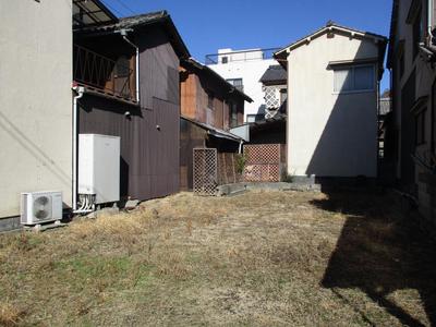 It's a beautiful clearing in a residential area! — Image 1, Kibichuo, Okayama