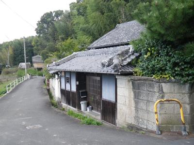 Spacious Traditional House in Heguri with Large Land Plot — Image 2, Hegun, Nara