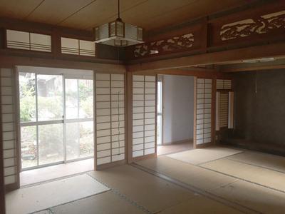 Diy housing for families with warehouses and covered garages — Image 2, Nakagyo, Kyoto