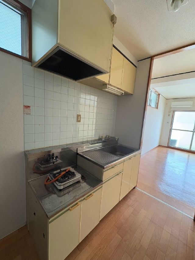 Compact 1K Apartment in Kanie Town, Aichi - Thumbnail 3