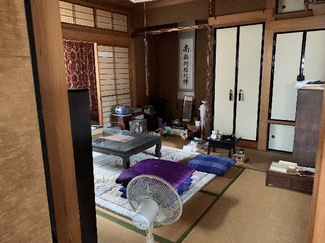 Spacious 8DK House on Large Corner Lot in Nishio City - Thumbnail 4