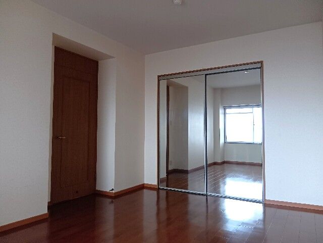 3LDK Apartment in Konan City, Aichi - Thumbnail 3