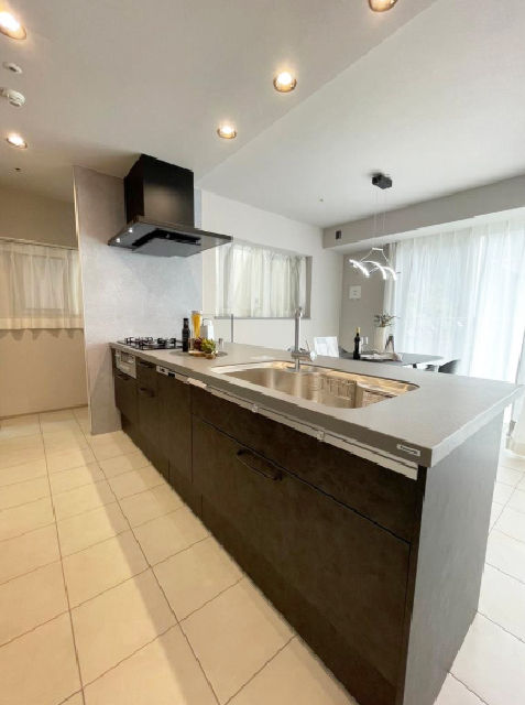 Spacious 2SLDK Apartment in Nagoya's Meishiyama - Thumbnail 2