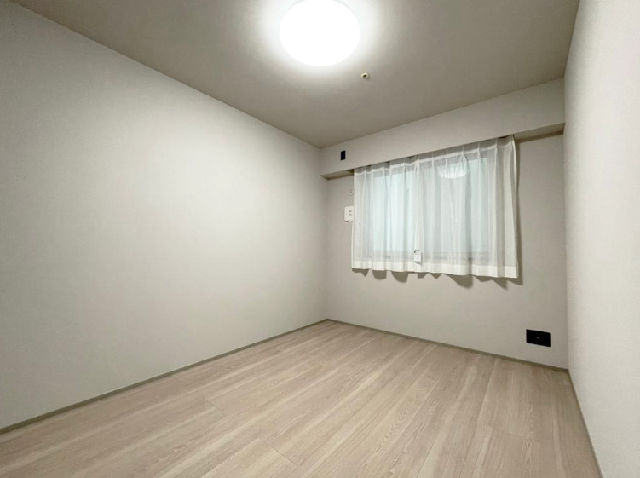Spacious 2SLDK Apartment in Nagoya's Meishiyama - Thumbnail 3