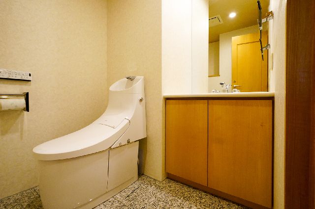3SLDK Apartment for Sale in Higashi Ward, Nagoya - Thumbnail 2
