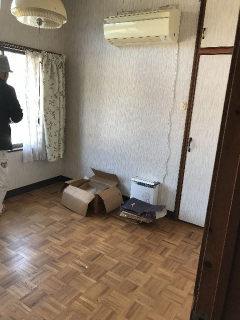 Traditional 1981 house in Shinshiro with 327m² land - Thumbnail 3