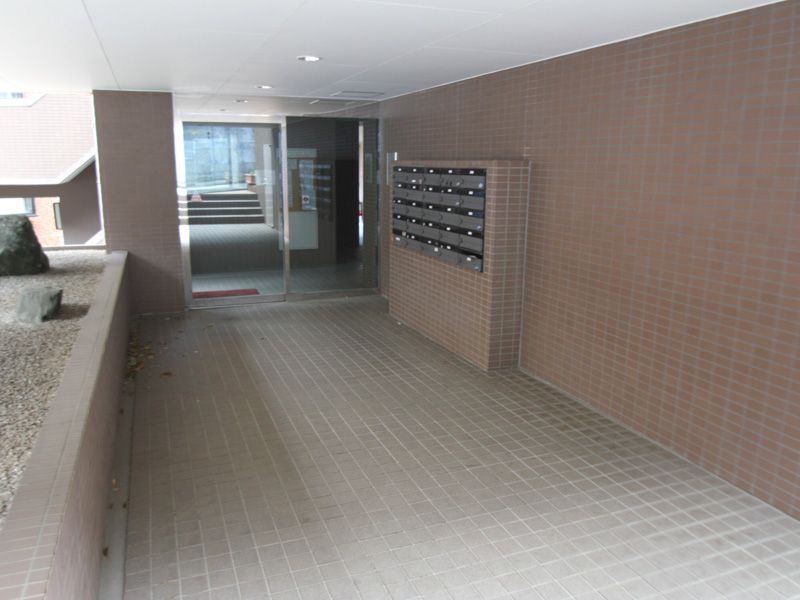 2DK Apartment for Sale in Atami, Shizuoka - 50.1m² - Thumbnail 4