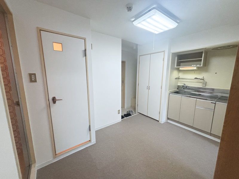 White Plaza Yuzawa 1 Resort Condo for Sale Near Iwappara Ski - Thumbnail 3