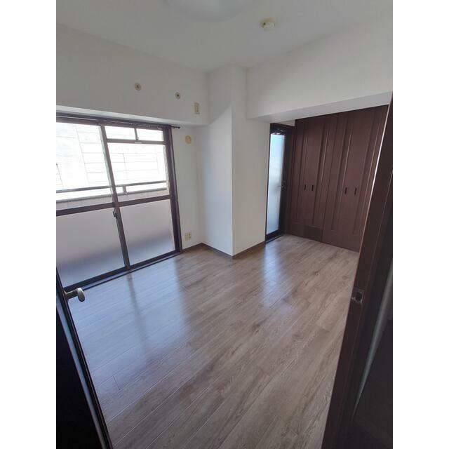Whole-Building Apartment for Sale in Kochi City, 11-Story SRC - Thumbnail 3