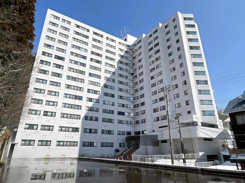 14-Story Resort Condo in Naeba, Niigata – Shiesta Naeba - Thumbnail 2