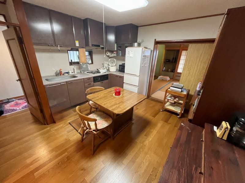 Single-Story House with Bay Views in Yugawara - Thumbnail 3