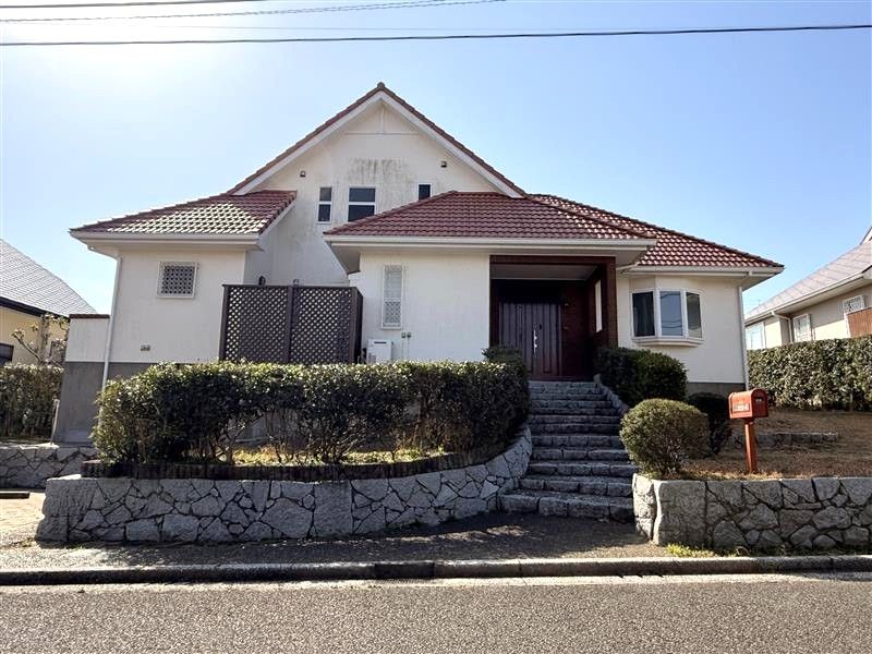 5LDK Resort House for Sale in Onjuku Seibu Green Town, Chiba - Thumbnail 2