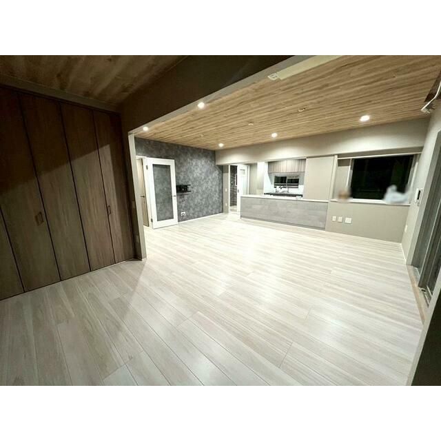 2LDK Top Floor Corner Apartment in Kochi City - Thumbnail 3