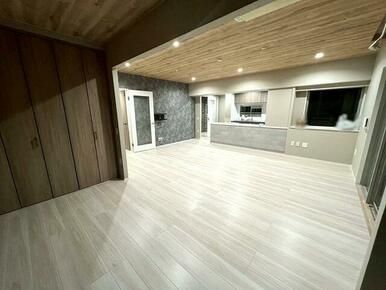 2LDK Top Floor Corner Apartment in Kochi City - Thumbnail 4