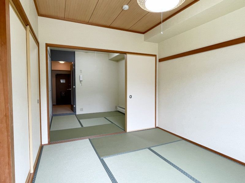 2K Resort Apartment for Sale in Yuzawa, Niigata - Thumbnail 2