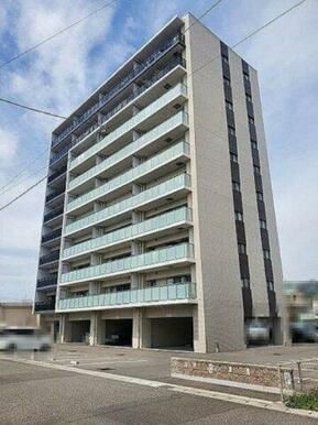 Polestar Minamikawazoe 3LDK Apartment for Sale in Kochi - Thumbnail 2