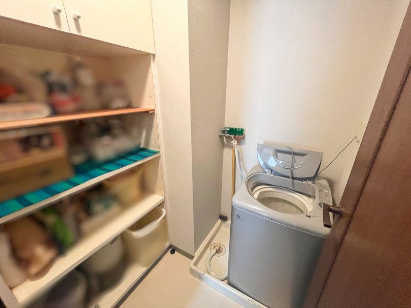 2LDK Resort Apartment for Sale in Atami Izusan, Shizuoka - Thumbnail 2