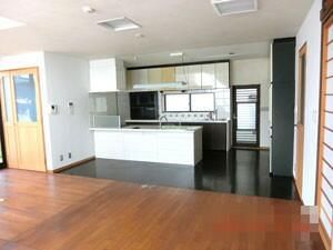 6LDK House for Sale in Kochi City, Kochi Prefecture - Thumbnail 2