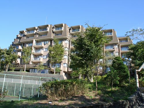 Siesta Yamanakako Corina Resort Condo with Fuji Views - Thumbnail 2