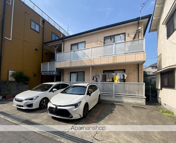 2LDK Apartment for Rent in Himeji, Hyogo - 60.3 sqm - Thumbnail 2