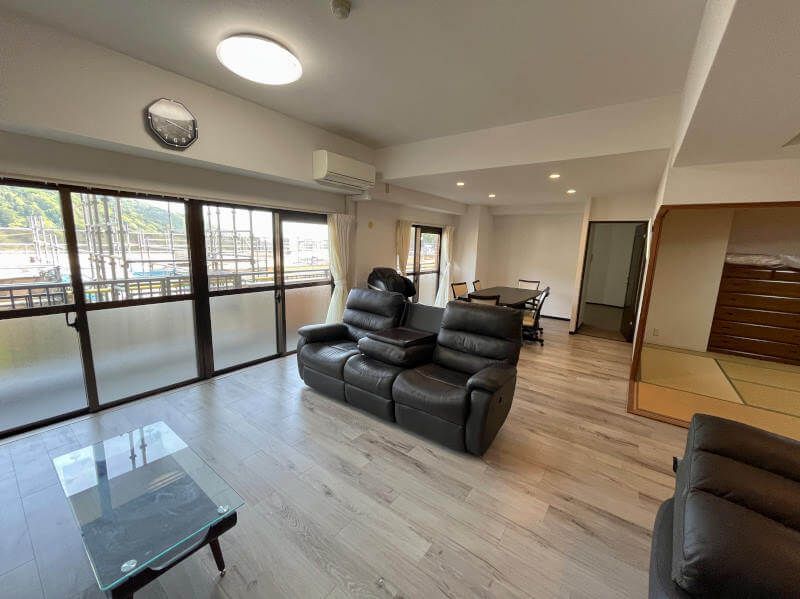 3LDK Resort Condo with Hot Spring in Atami, Shizuoka - Thumbnail 2