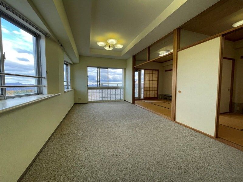 2LDK Condo in Replex Kusatsu with Onsen, Gunma - Thumbnail 2