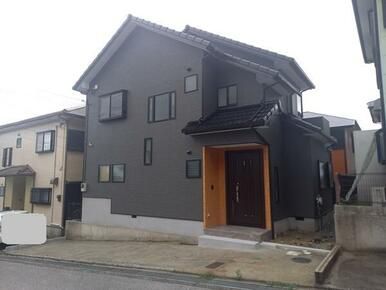 Renovated 4LDK House in Kochi's Uminomidai | 2 Parking - Thumbnail 2