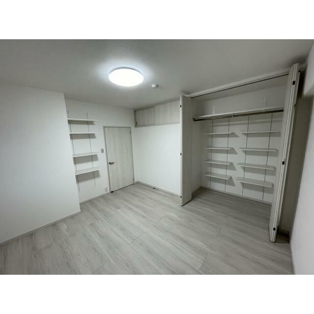 2LDK Apartment for Sale in Kochi City, Kochi Prefecture - Thumbnail 4