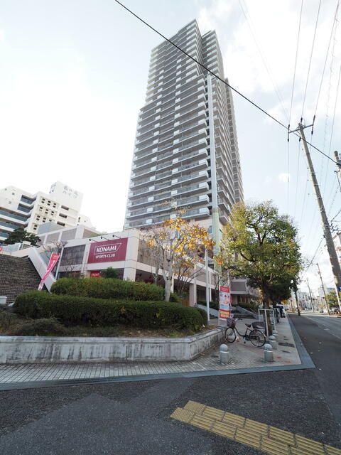 84 sqm 1LDK Apartment for Sale in Kochi City, Kochi - Thumbnail 3