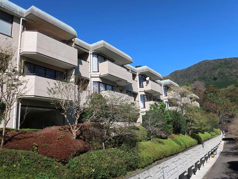1LDK Resort Condominium in Hakone Miyagino - 61.12 sqm - Thumbnail 2