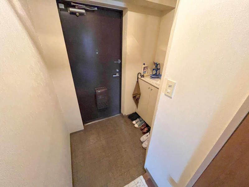 2LDK Apartment for Sale in Manazuru, Kanagawa - 58.81m² - Thumbnail 4