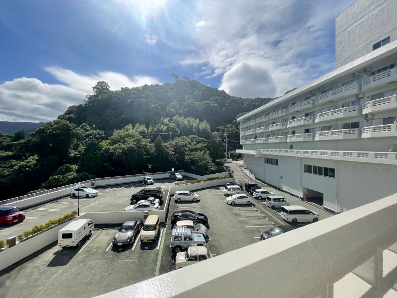 1LDK Condo in Atami with Onsen & Ocean Views - Chateau Tel Akanesaki - Thumbnail 2
