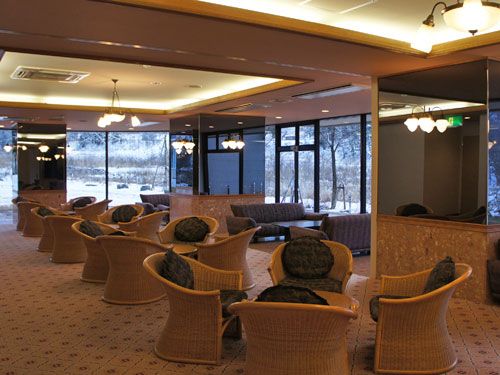 White Plaza Yuzawa V Plage 1LDK Resort Condo for Sale in Niigata - Thumbnail 2